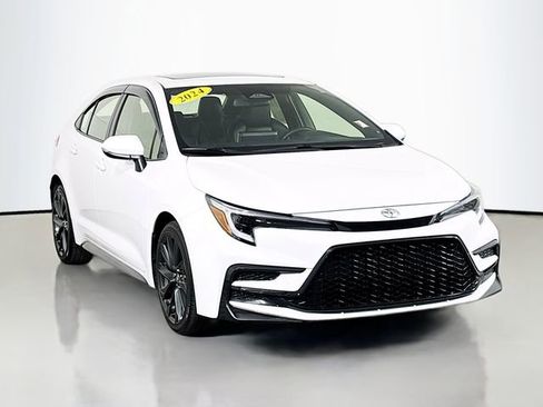 Used 2024 Toyota Corolla XSE image 1