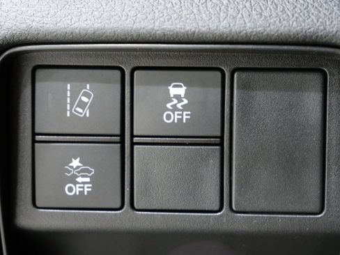 Used 2020 Honda CR-V LX image 14