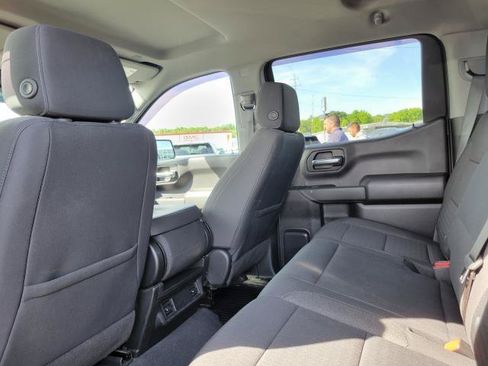 Used 2023 Chevrolet Silverado 1500 Custom AWD/4WD image 20