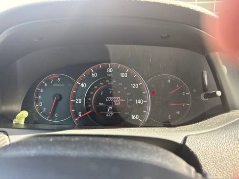 Used 2017 Honda Accord Sport image 10
