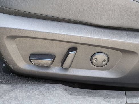 New 2026 Mitsubishi Outlander SEL FWD image 22