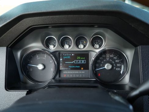 Used 2015 Ford F350 Platinum w/ Snow Plow Prep Package AWD/4WD image 28
