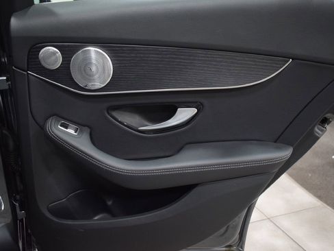 Used 2021 Mercedes-Benz C 300 4MATIC Sedan w/ Driver Assistance Package image 17