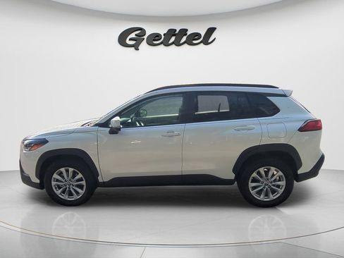 Certified 2023 Toyota Corolla Cross LE FWD image 8