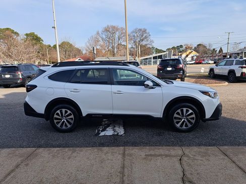 Certified 2021 Subaru Outback Premium image 7