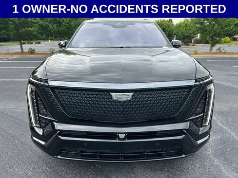 Used 2026 Cadillac Vistiq Sport w/ LPO, Floor Liner Package AWD/4WD image 13