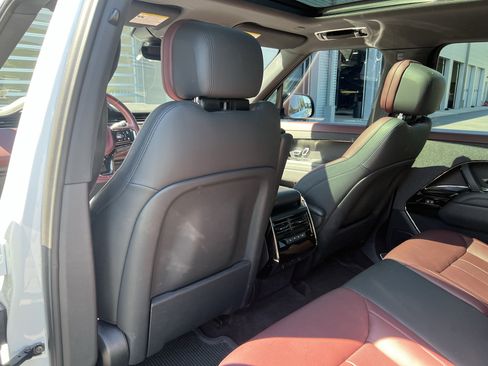 Certified 2025 Land Rover Range Rover Sport Dynamic SE AWD/4WD image 34