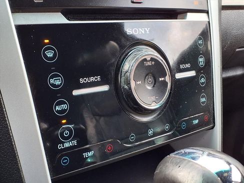 Used 2014 Ford Explorer Limited image 27