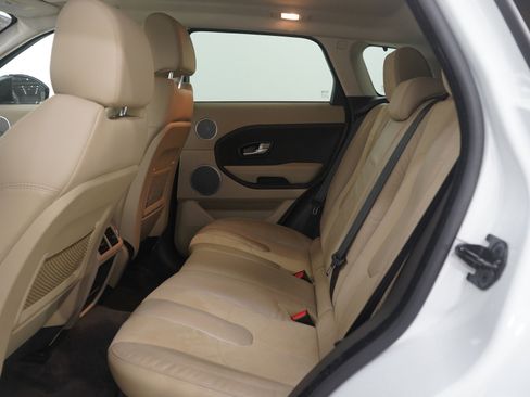 Used 2015 Land Rover Range Rover Evoque Pure image 13