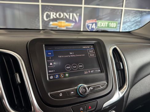 Used 2024 Chevrolet Equinox LT image 31