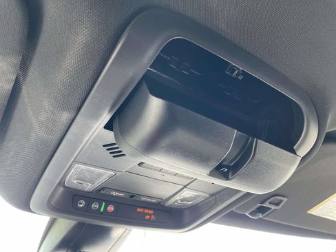 Used 2025 Chevrolet Blazer RS FWD image 26