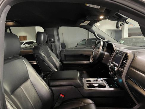 Used 2020 Ford Expedition XLT w/ Equipment Group 202A image 33