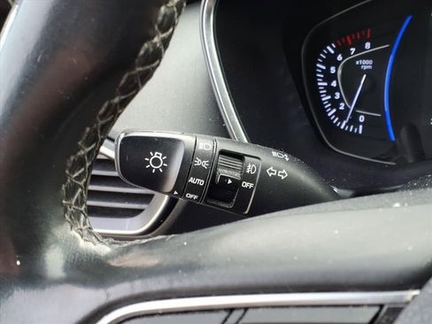 Used 2020 Hyundai Santa Fe SEL w/ Convenience + Premium Package image 17