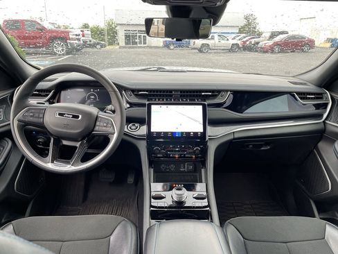 Used 2022 Jeep Grand Cherokee Trailhawk w/ Advanced Protech Group II AWD/4WD image 20