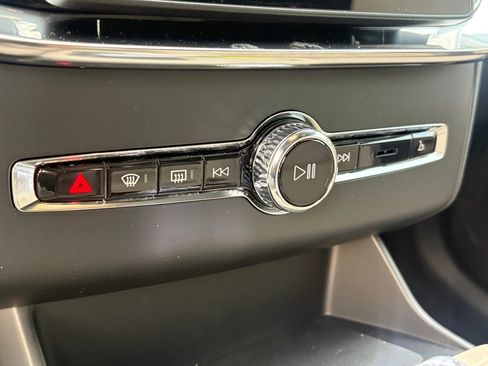 New 2026 Volvo XC90 B6 Ultra w/ Lounge Package image 15