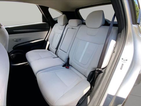 Used 2025 Hyundai Tucson SEL FWD image 19