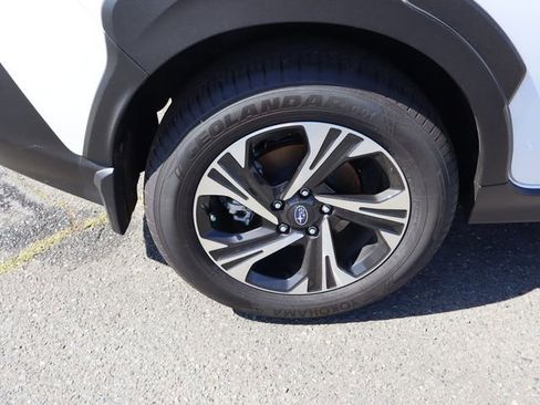 Certified 2025 Subaru Crosstrek 2.5i Premium AWD/4WD image 40
