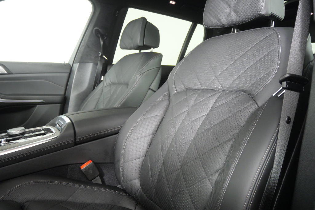 Certified 2027 BMW X7 xDrive40i AWD/4WD image 12