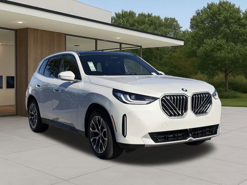 New 2026 BMW X3 xDrive30 w/ Premium Package image 3