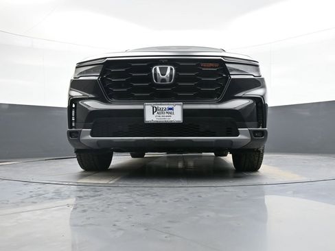 Certified 2023 Honda Pilot TrailSport image 29