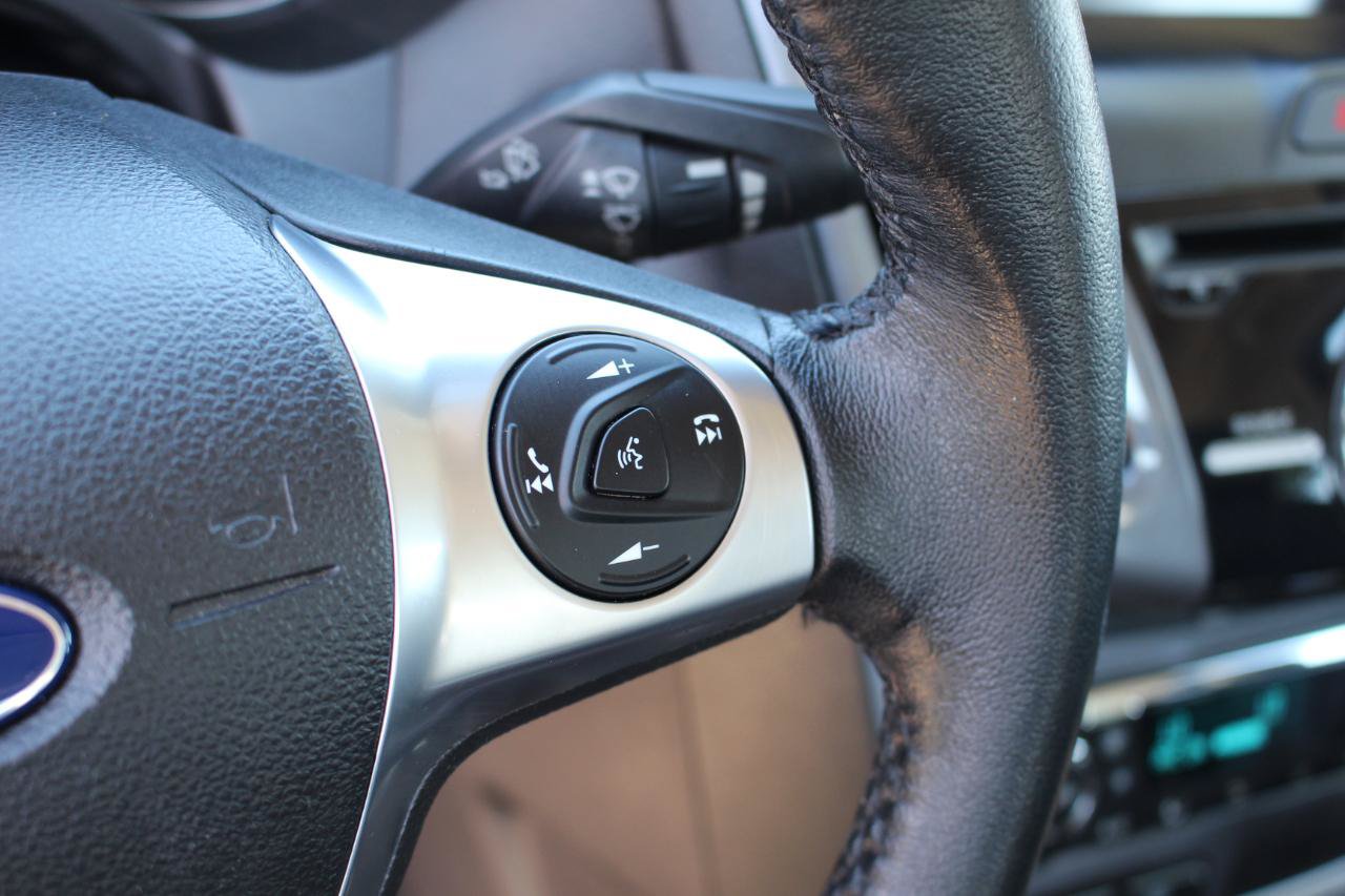 Used 2014 Ford Focus Titanium FWD image 22