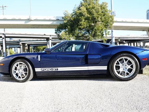 Used 2005 Ford GT image 5
