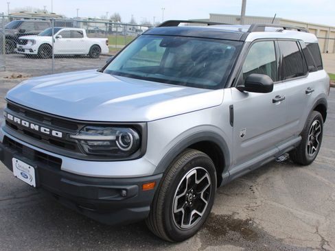 Used 2021 Ford Bronco Sport Big Bend w/ Big Bend Package image 2