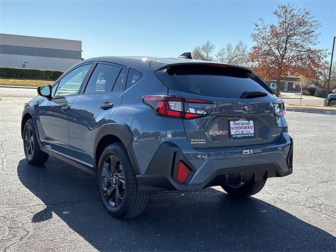 Used 2024 Subaru Crosstrek 2.0i image 3