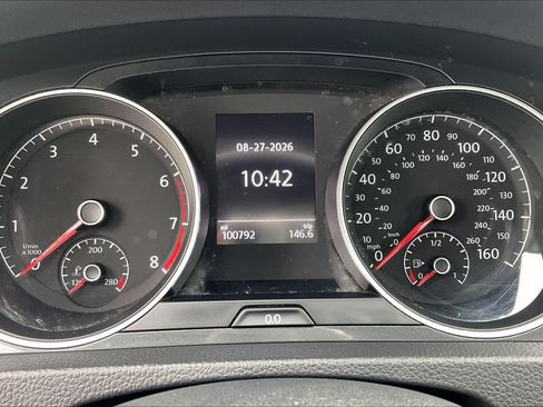 Used 2019 Volkswagen Golf S FWD image 25