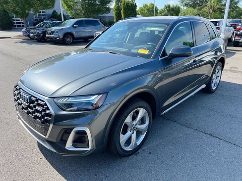 Used 2022 Audi Q5 2.0T Prestige w/ Prestige Package AWD/4WD image 1