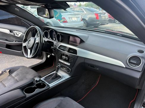 Used 2013 Mercedes-Benz C 250 Coupe image 19