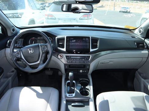 Certified 2017 Honda Pilot EX-L image 7