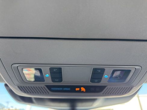 Used 2023 Ford Explorer Limited image 34