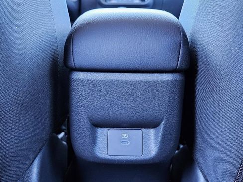 New 2025 Nissan Versa SR w/ Trunk Package image 17