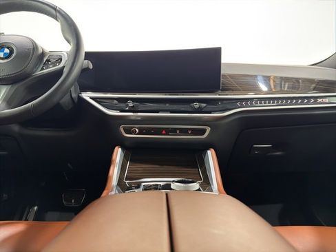 Certified 2024 BMW X6 xDrive40i w/ Executive Package image 35