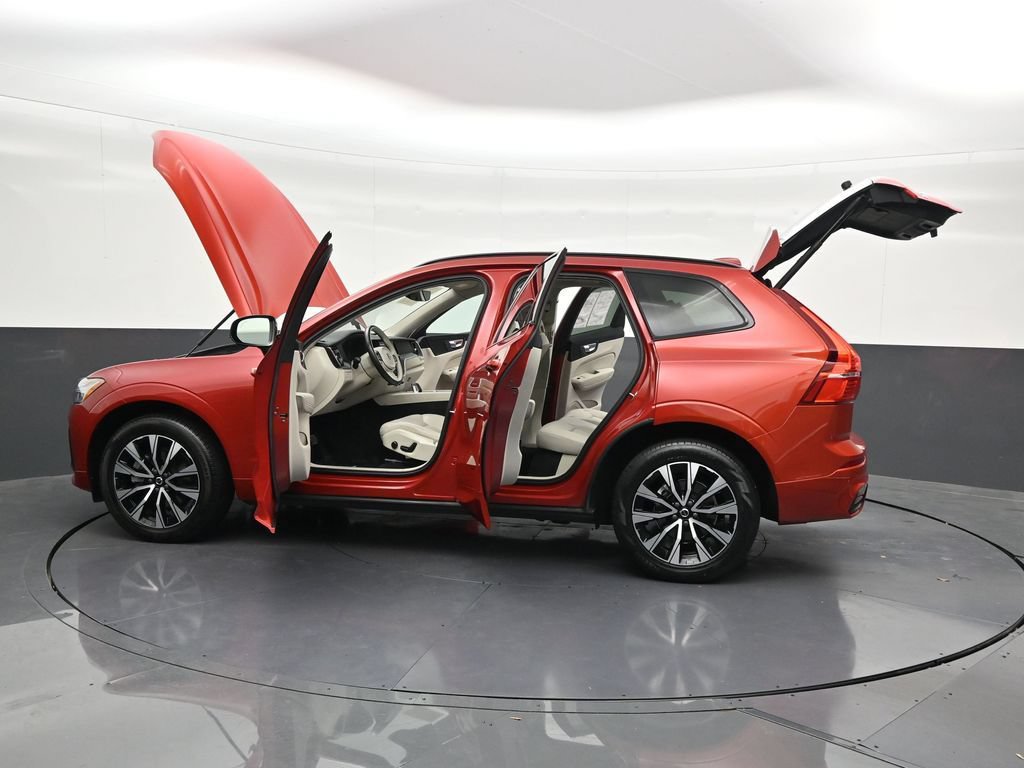Certified 2024 Volvo XC60 B5 Core AWD/4WD image 35