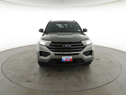 Certified 2020 Ford Explorer XLT image 2
