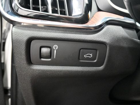 Used 2021 Volvo S60 T5 Inscription AWD/4WD image 9
