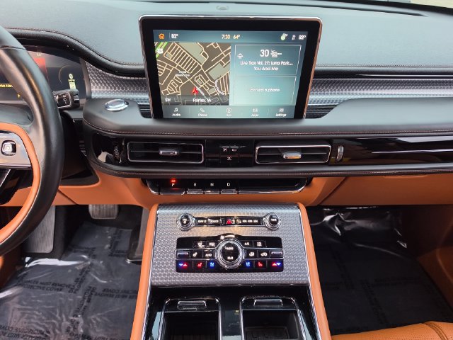 Used 2024 Lincoln Aviator Black Label w/ Jet Package AWD/4WD image 28