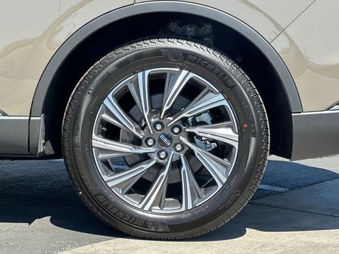 New 2025 Lincoln Aviator AWD w/ Equipment Group 101A image 26