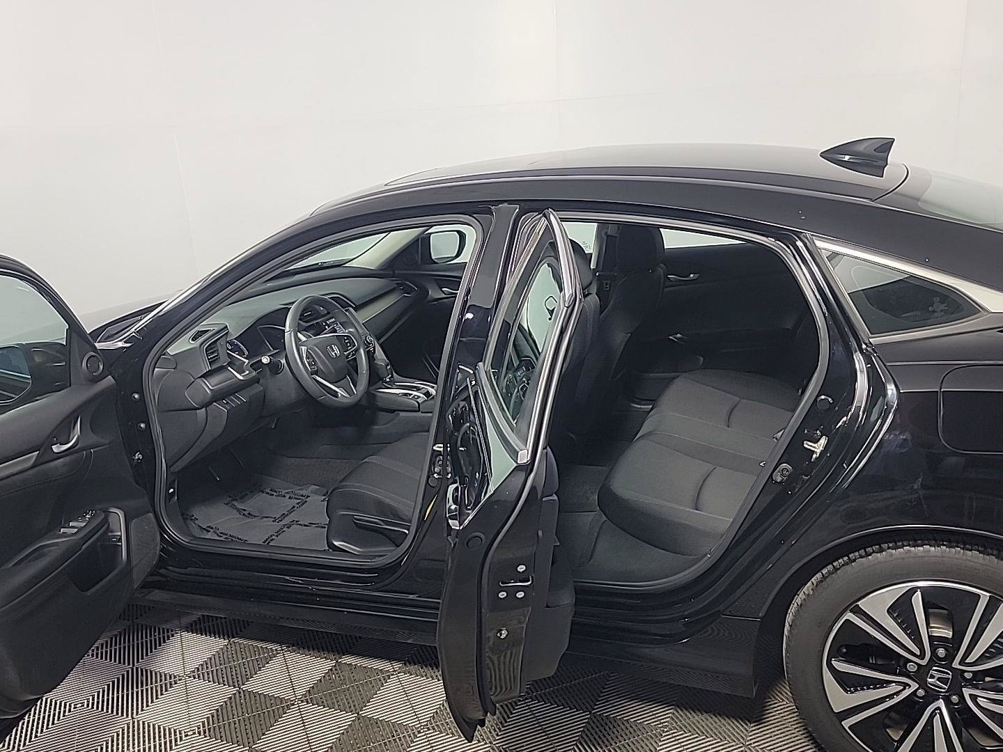 Used 2016 Honda Civic EX-T image 15