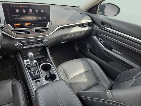 Used 2023 Nissan Altima 2.5 SL image 12