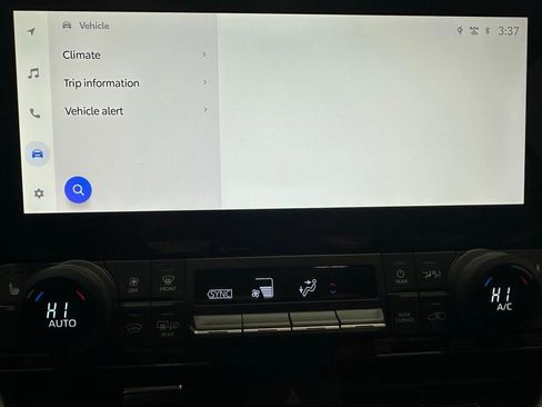 Used 2025 Toyota Grand Highlander FWD image 30