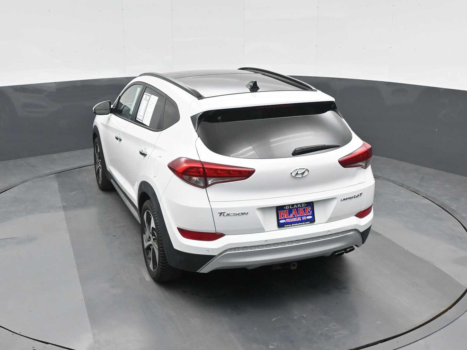 Used 2018 Hyundai Tucson Limited w/ Ultimate Package 02 FWD image 24