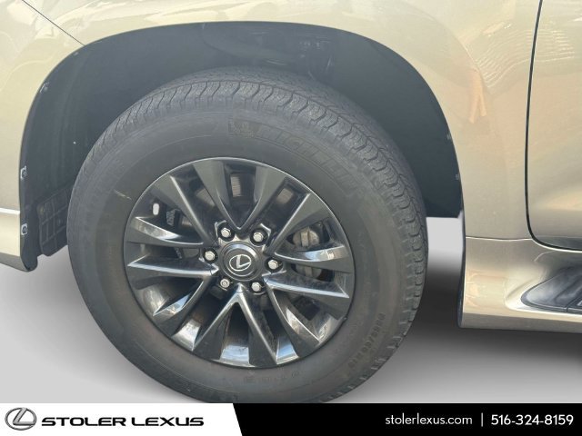 Used 2023 Lexus GX 460 Premium w/ Premium Package AWD/4WD image 10