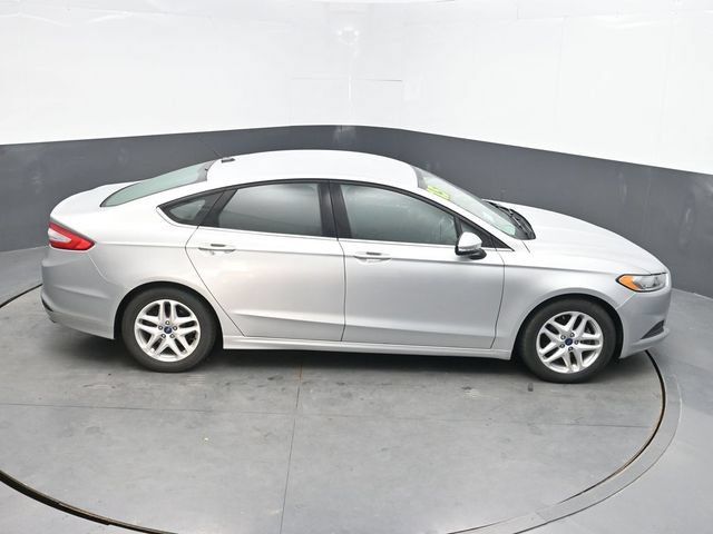Used 2015 Ford Fusion SE FWD image 30