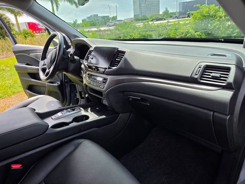 Used 2025 Honda Ridgeline RTL image 22