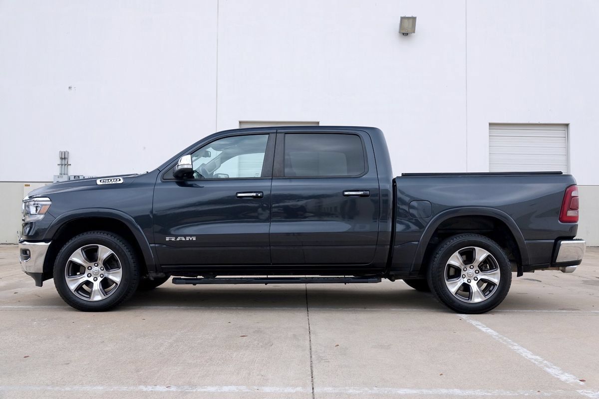 Used 2019 RAM 1500 Laramie AWD/4WD image 14