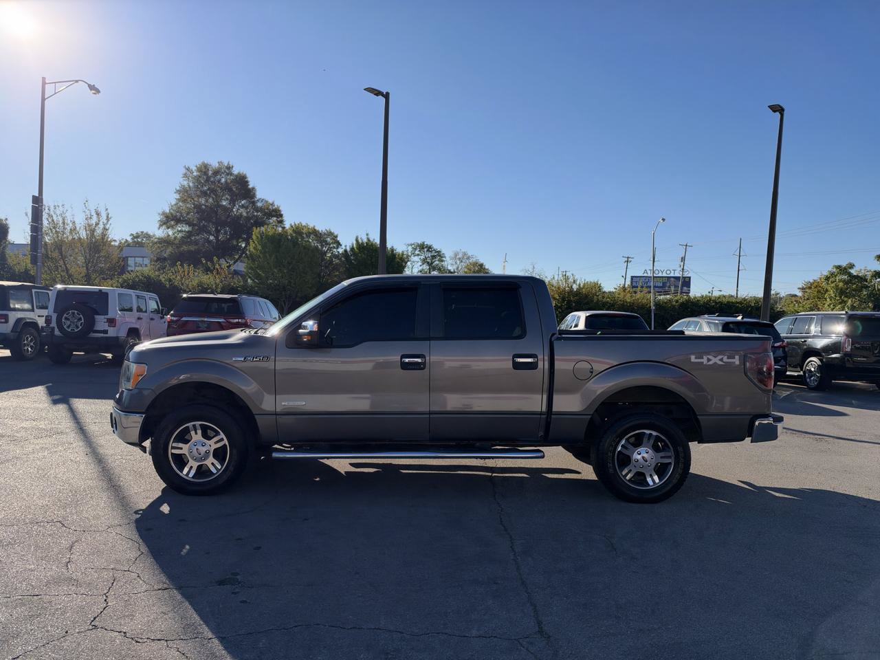 Used 2013 Ford F150 XLT w/ XLT Chrome Pkg AWD/4WD image 6
