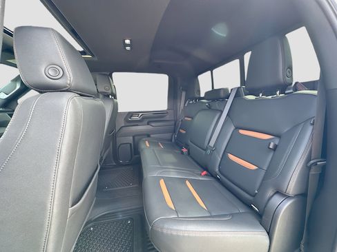 Used 2024 GMC Sierra 2500 AT4 w/ AT4 Premium Plus Package image 25